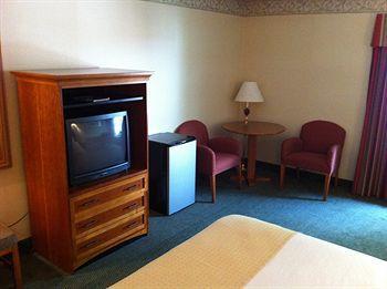 Holiday Lodge Hotel Oak Hill ภายนอก รูปภาพ